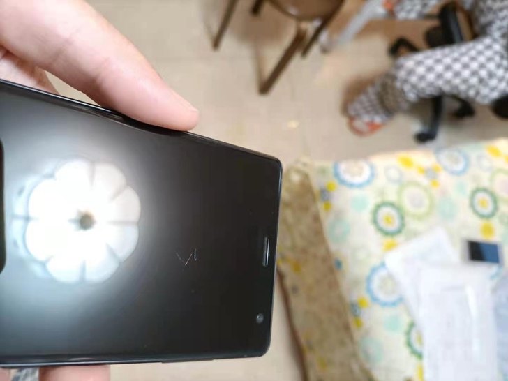 索尼xz2日版，单卡机器，正常使用功能全好...