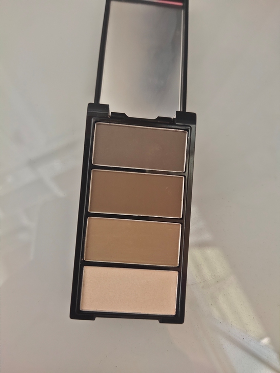 出完美日记四色眉粉