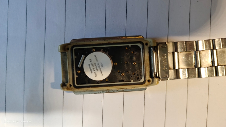 出一个卡西欧LA_201W手表，成色如图，...