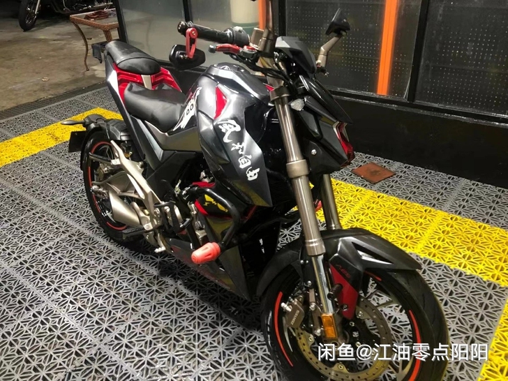 20年启典150u街车摩托车