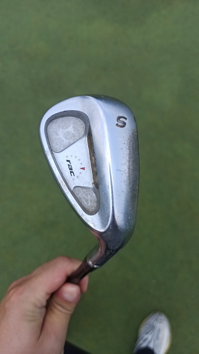 泰勒梅  S杆   碳素杆身，适合新手。感...