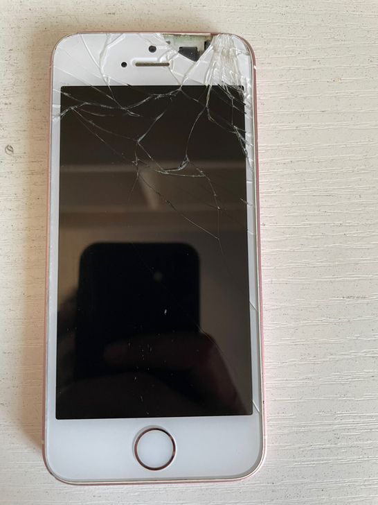 iPhone se 苹果se16g  外屏碎