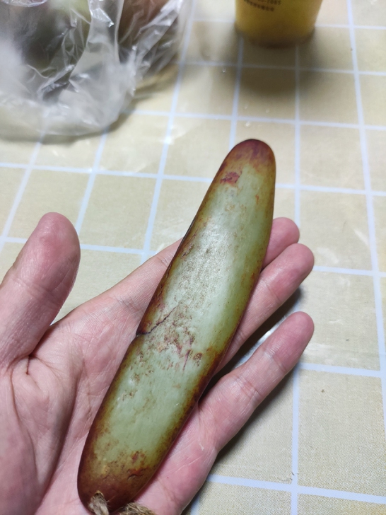 和田玉原石，造型不错，当个把件或者镇纸不错...