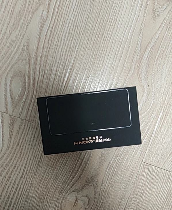 中兴Z999,折叠屏手机,顶配6+128,...