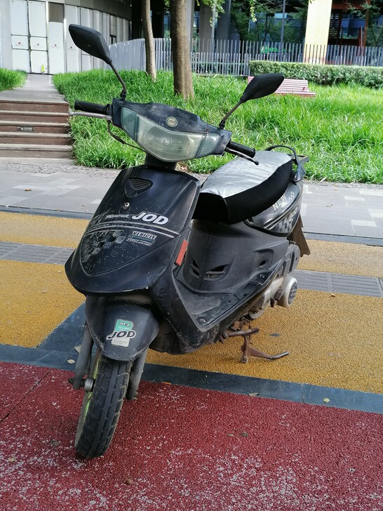 自用踏板摩托车，非二手，成色如图，125c...