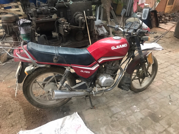 125摩托车