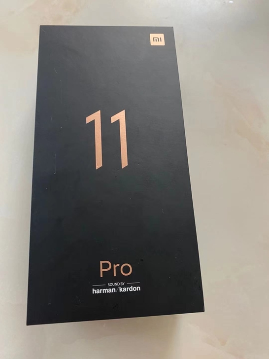 小米11pro。8-256G 完美充新全套齐