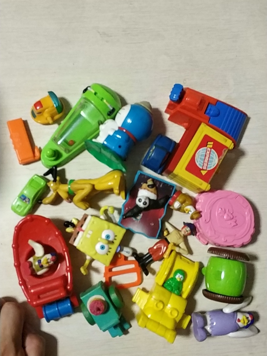 肯德基玩具，麦当劳玩具。打包35包邮，少了...