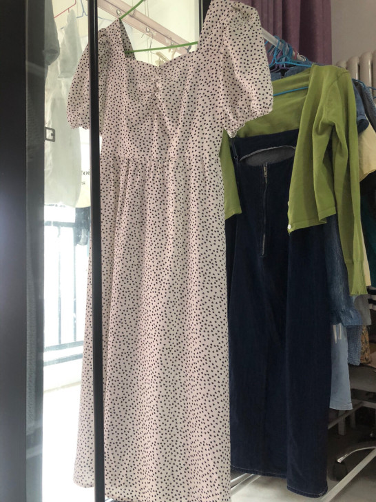 实体店买的裙子，只穿过一次，均码