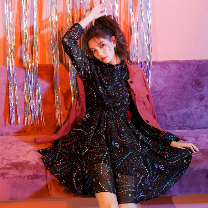 雪纺印花连衣裙女夏装2018新款不规则心机...