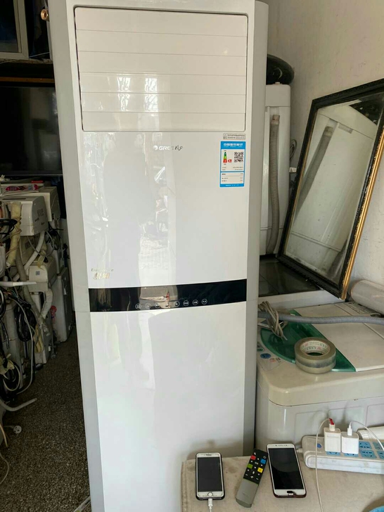 二手空调出售 送货安装保修一年 价格咨询