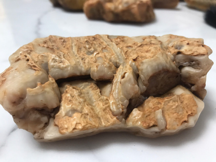 戈壁玛瑙奇石，戈壁石，奇石。