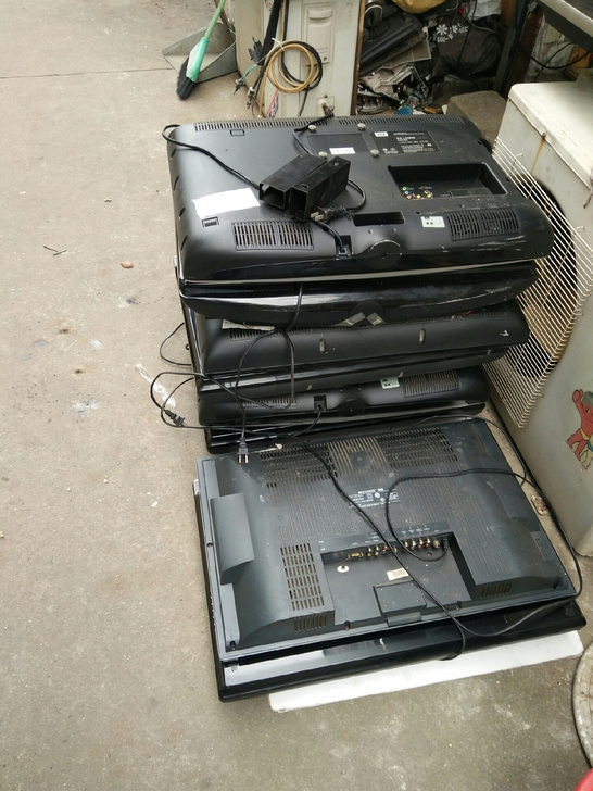 更新换代下来的，都是八成新26寸液晶电视，...