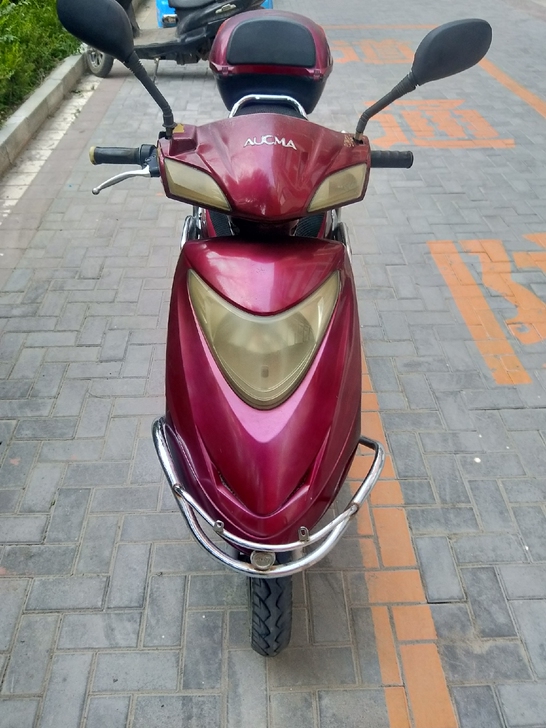 低价出，踏板电动车，四块大电瓶，刹车好使，...