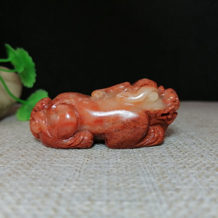 寿山芙蓉石古兽 把玩件镇纸，尺寸约3cm-...