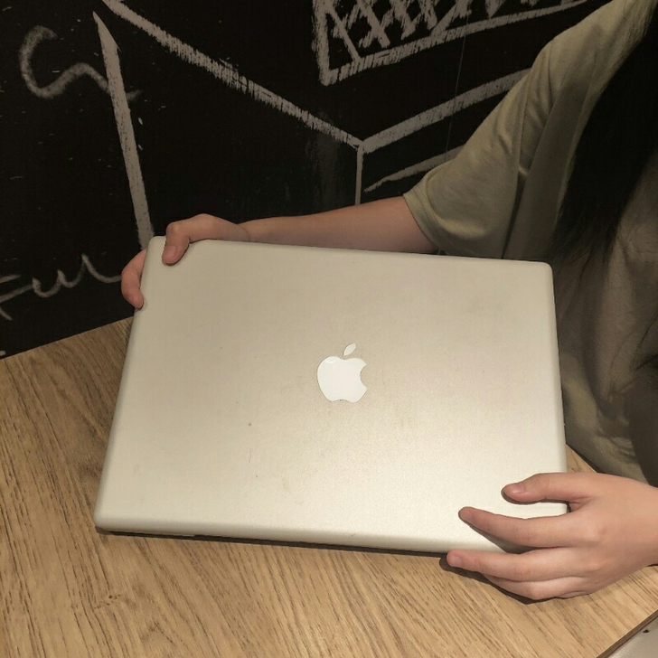 自己用的笔记本19年女生自用二手Apple...