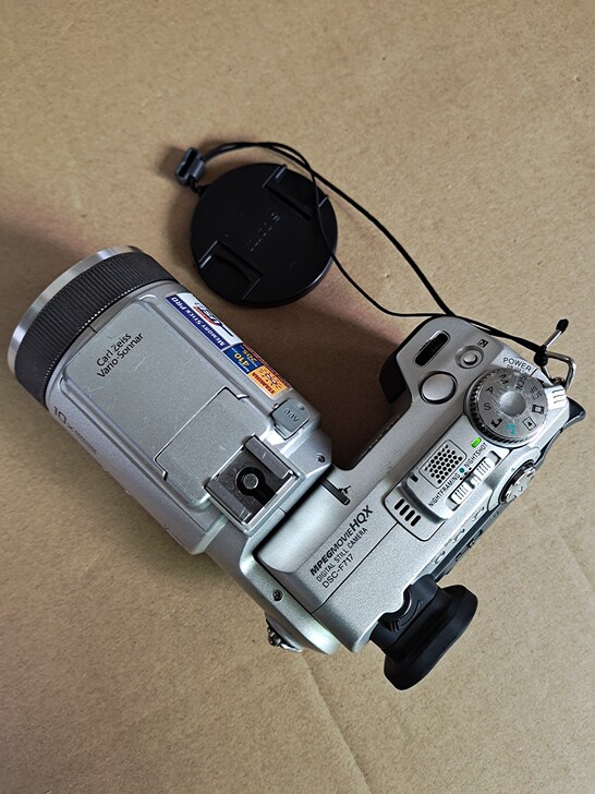 索尼 DSC-F717经典数码相机红外夜拍...