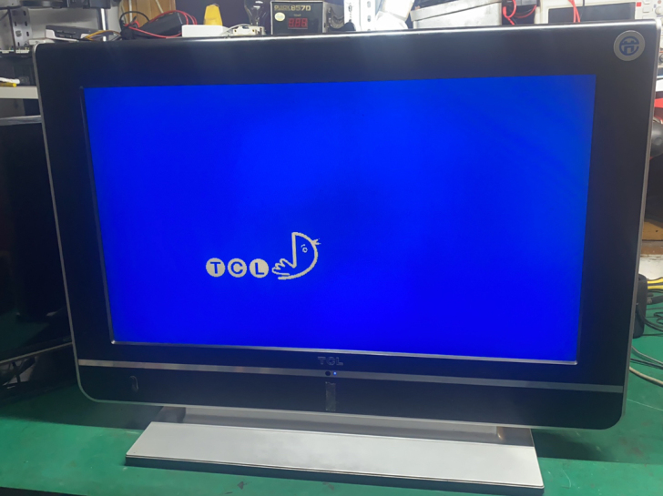 T CＬ32寸液晶电视机、一切正常收看、无...