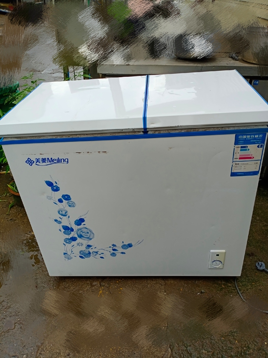 发布，美菱双温冰柜158升，冷藏冷冻效果好...