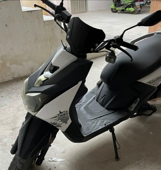 路虎八代，150cc踏板，有需要的可以聊聊...