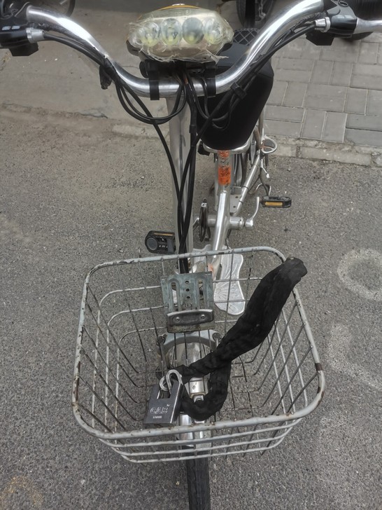 出售闲置电动自行车一辆，凤凰牌电动车，锂电...