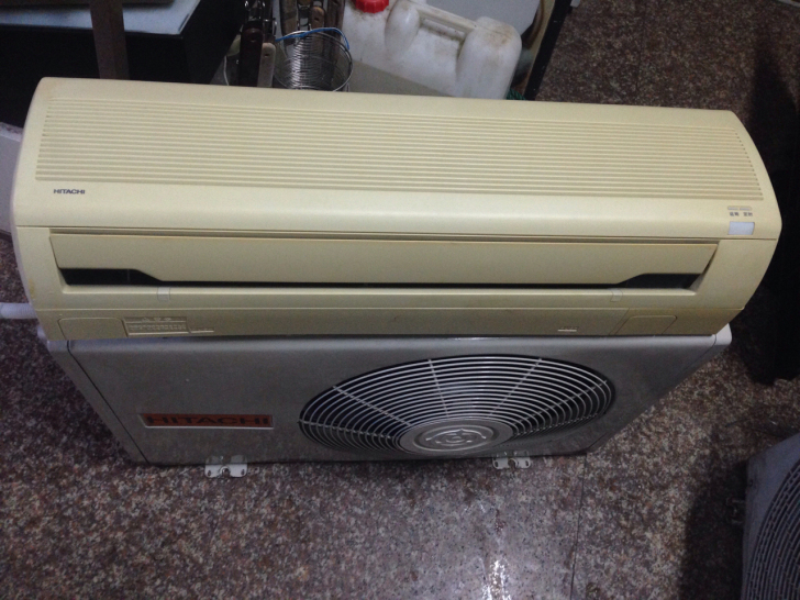 原装日立1匹空调出售