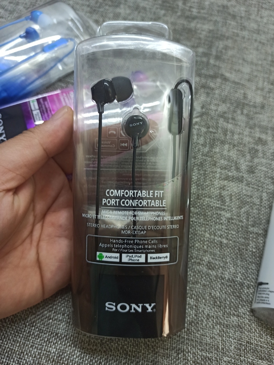 全新原封索尼MDR-EX15AP。入耳式线...