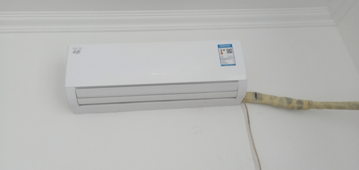 九成新变频格力空调处理，急急售