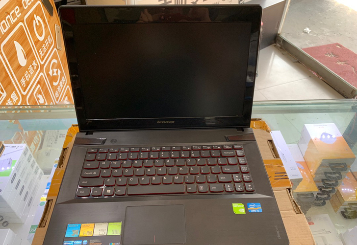 联想y400 英特尔i5处理器，8g内存。...