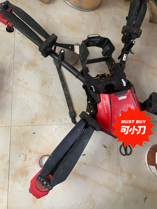 极飞18p30机器板正，7电4充加一保姆，...
