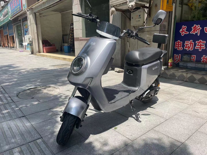 杰林新国标电动车，有车辆行驶证永久车，99...