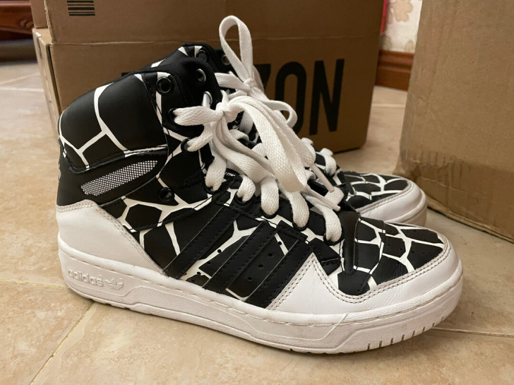 阿迪达斯Adidas三叶草 曾经最火系列高...