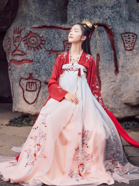 汉服出租｜汉尚华莲原创醉红妆改良汉服女重工...