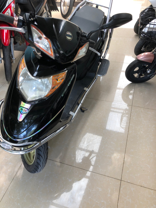 爱玛电动车、72ｖ、证件齐全、下关看车交易