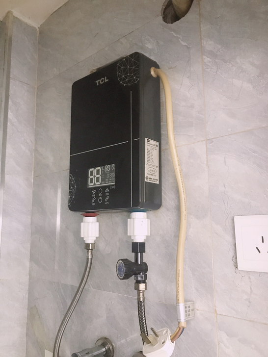 TCL电热水器