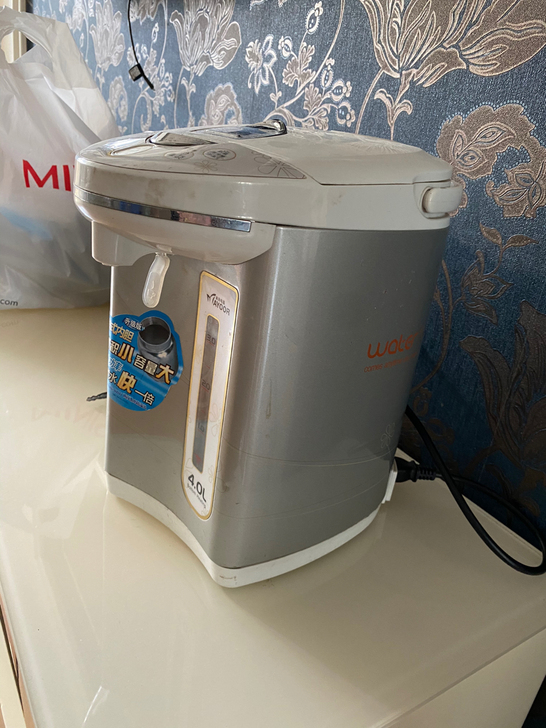 闲置烧水壶出售，临平自提，邮费可自理