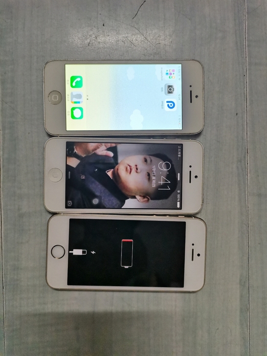 苹果5S,两部苹果5,一部5关机键不能用,...