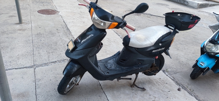 闲置新日电动车裸车，装上电瓶就能跑，成色如...