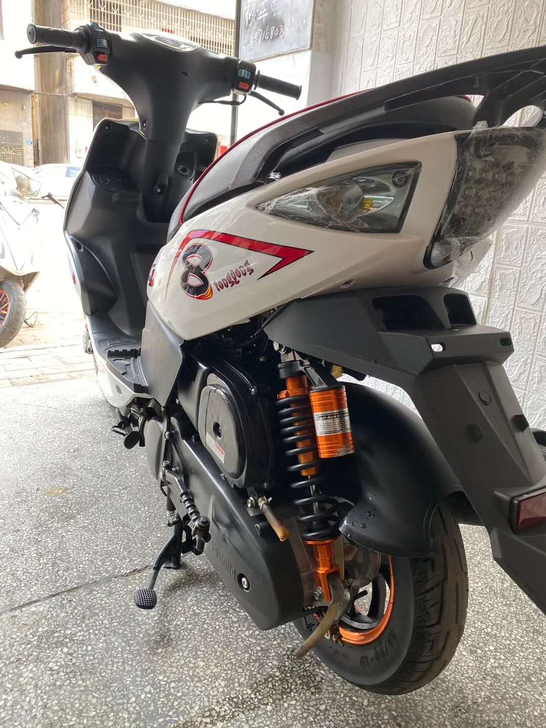 特价处理自用雅马哈鬼火摩托车！九成一代鬼火...