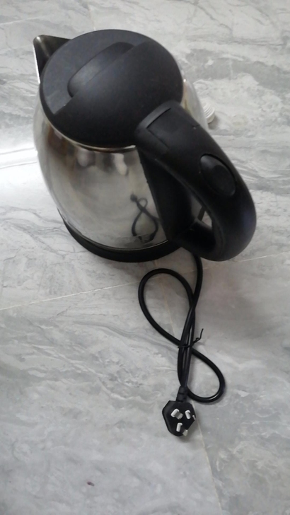 超市转让 全新烧水器 品牌型号 半球，还在...