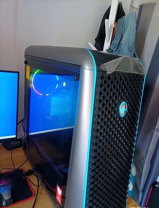 雷神911黑武士三 cpu是I7-1070...