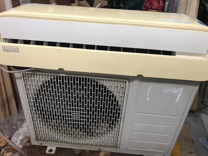 美的大一匹空调已经清洗干净!