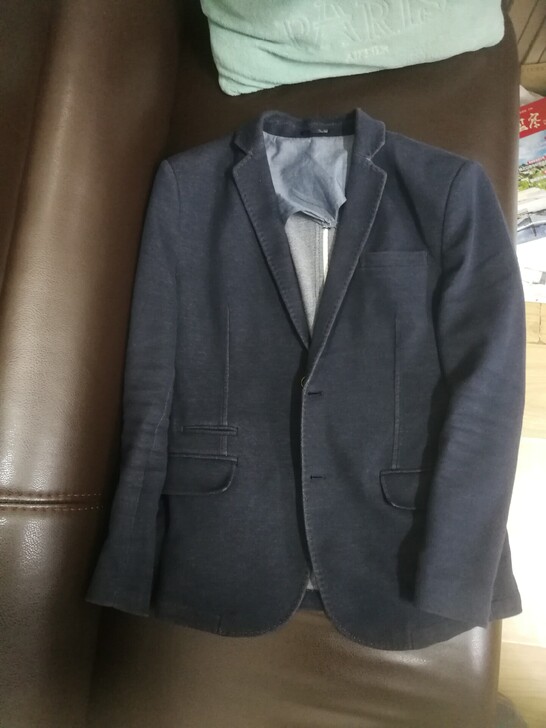 ca男士休闲西服,180尺码,九新,便宜出
