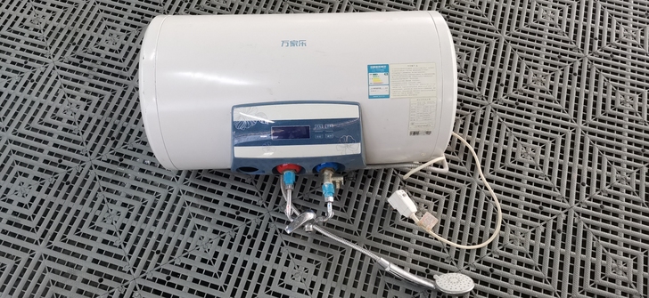 名牌80升热水器 智能电脑显示 漏电保护 ...