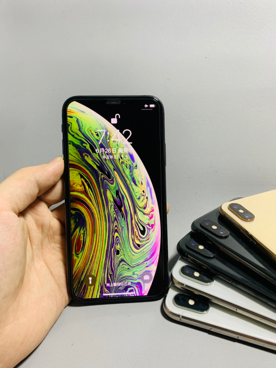iPhone Xs 256爱思全绿无锁原装
