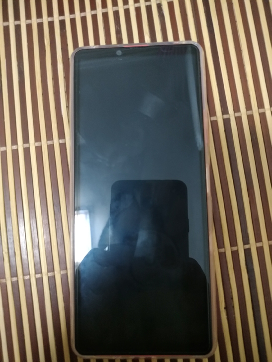 出台索尼xperia10iii马克碎手机