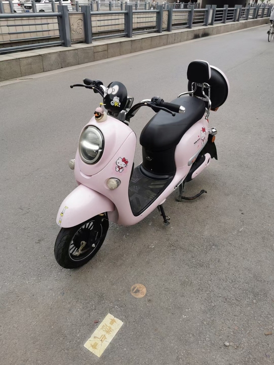 绿源电动车,60伏五块大电池,液晶显示器,...