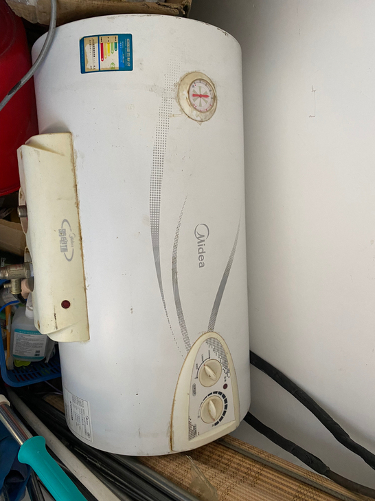 美的热水器，自用，因搬家用不上了，低价处理...