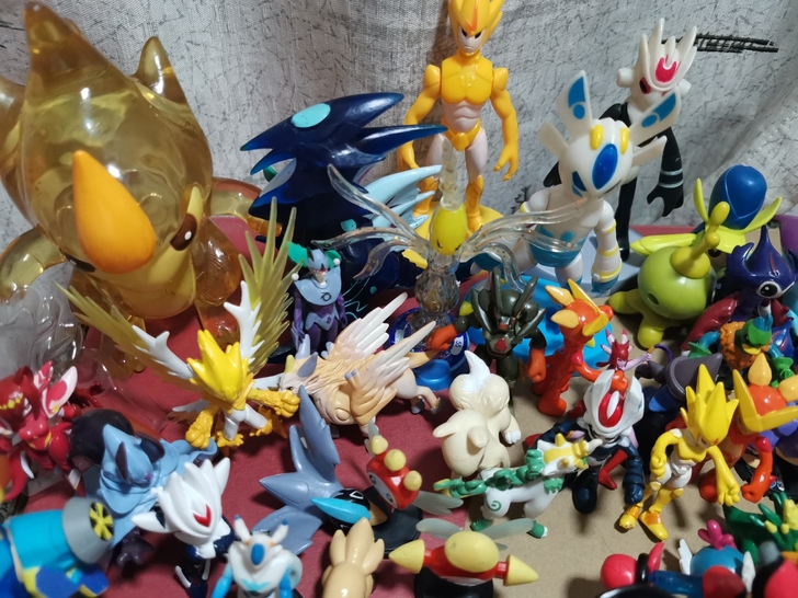 #手办#赛尔号精灵扭蛋正版精灵公仔手办，游...