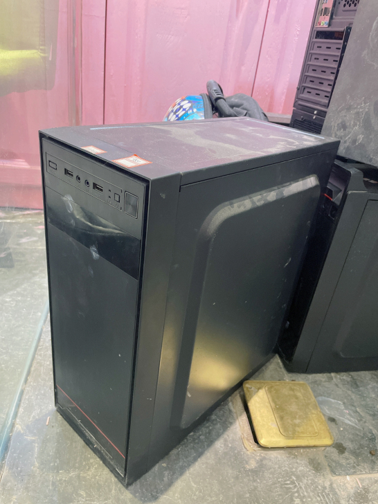 多台闲置电脑办公电脑